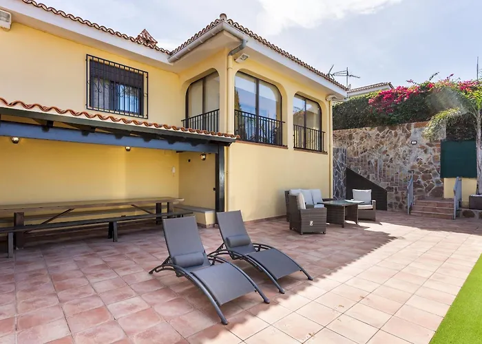 Home2book Charming Haven Bbq & Pool, Domek alpejski La Orotava